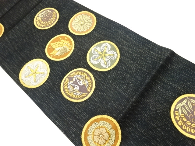 金通し丸文に蝶・鶴・花模様織出し袋帯